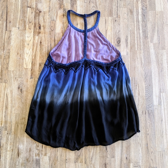 Embroidered Ombre Flowy Top - Picture 3 of 3